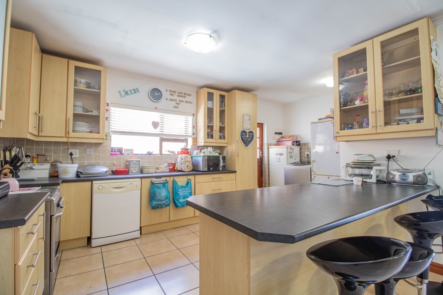 4 Bedroom Property for Sale in Yzerfontein Western Cape